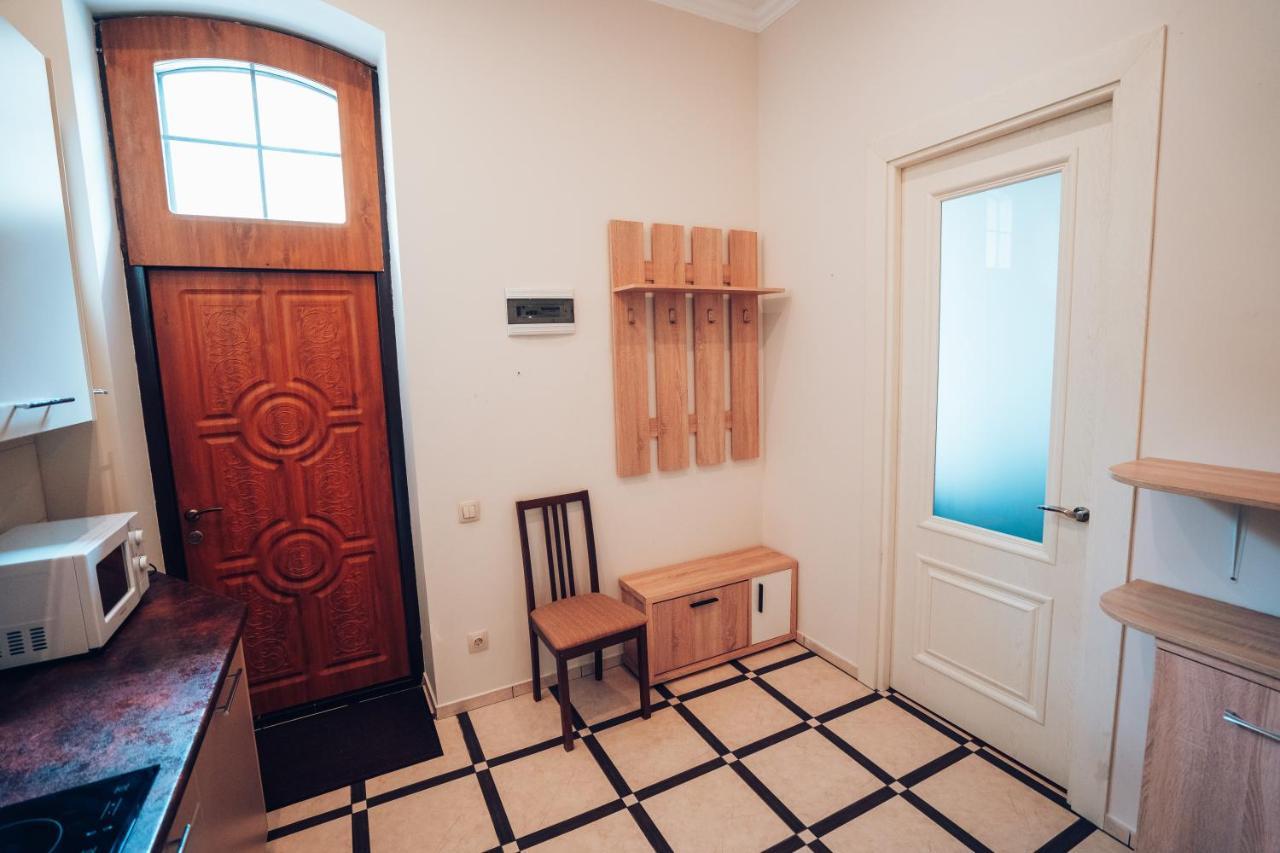 Wonderful Flat On City Center أوزهورود المظهر الخارجي الصورة